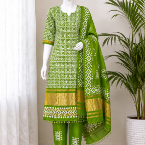 Green Bandhani-Inspired 3-Piece Suit Set